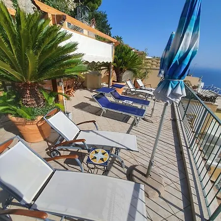 Апартаменти Maison Ciccio - Il Monticello Con Sauna Privata Позітано